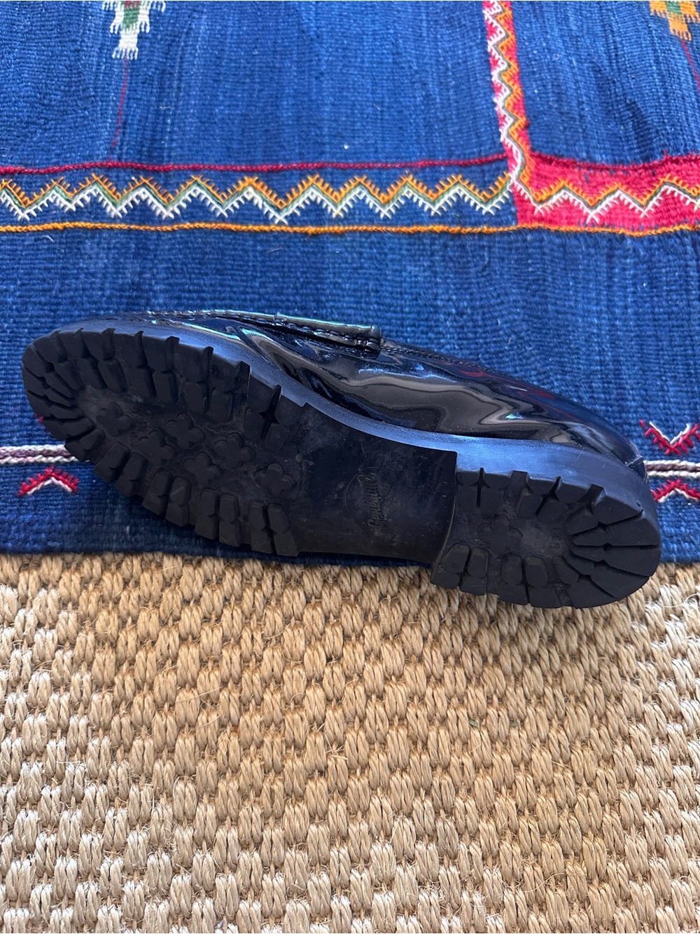 ONLY RIGHT SHOE Gucci Black Patent Leather Horsebit Loafer with Silver Hardware - Picture 4 of 4